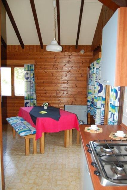 Campeggio Trevisago Iris Park Moniga del Garda Bilik gambar