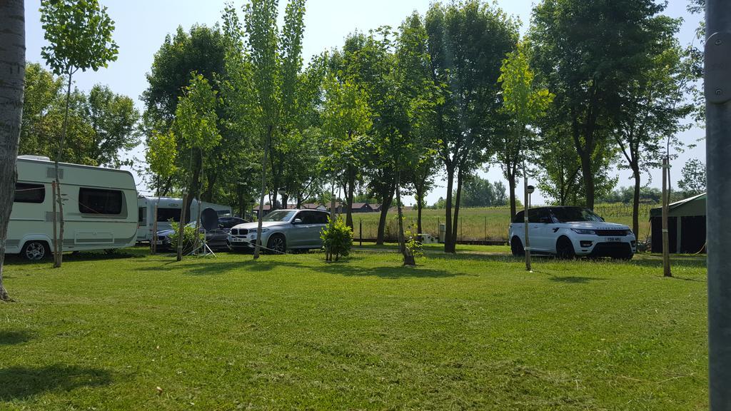 Campeggio Trevisago Iris Park Moniga del Garda Luaran gambar