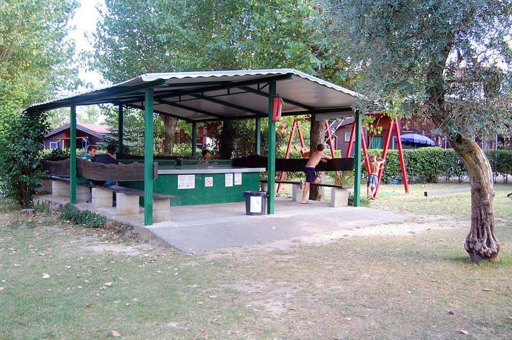 Campeggio Trevisago Iris Park Moniga del Garda Luaran gambar